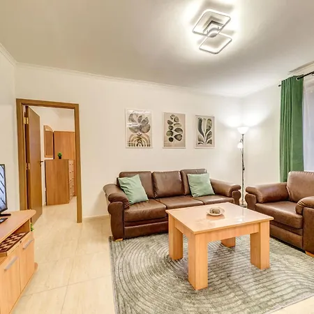 アパート Winter Heaven Grand Monastery パンポロボ