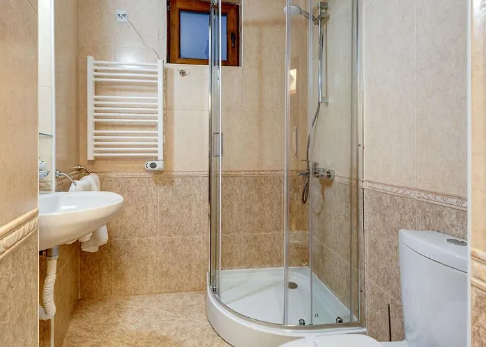 Winter Heaven Grand Monastery アパート パンポロボ